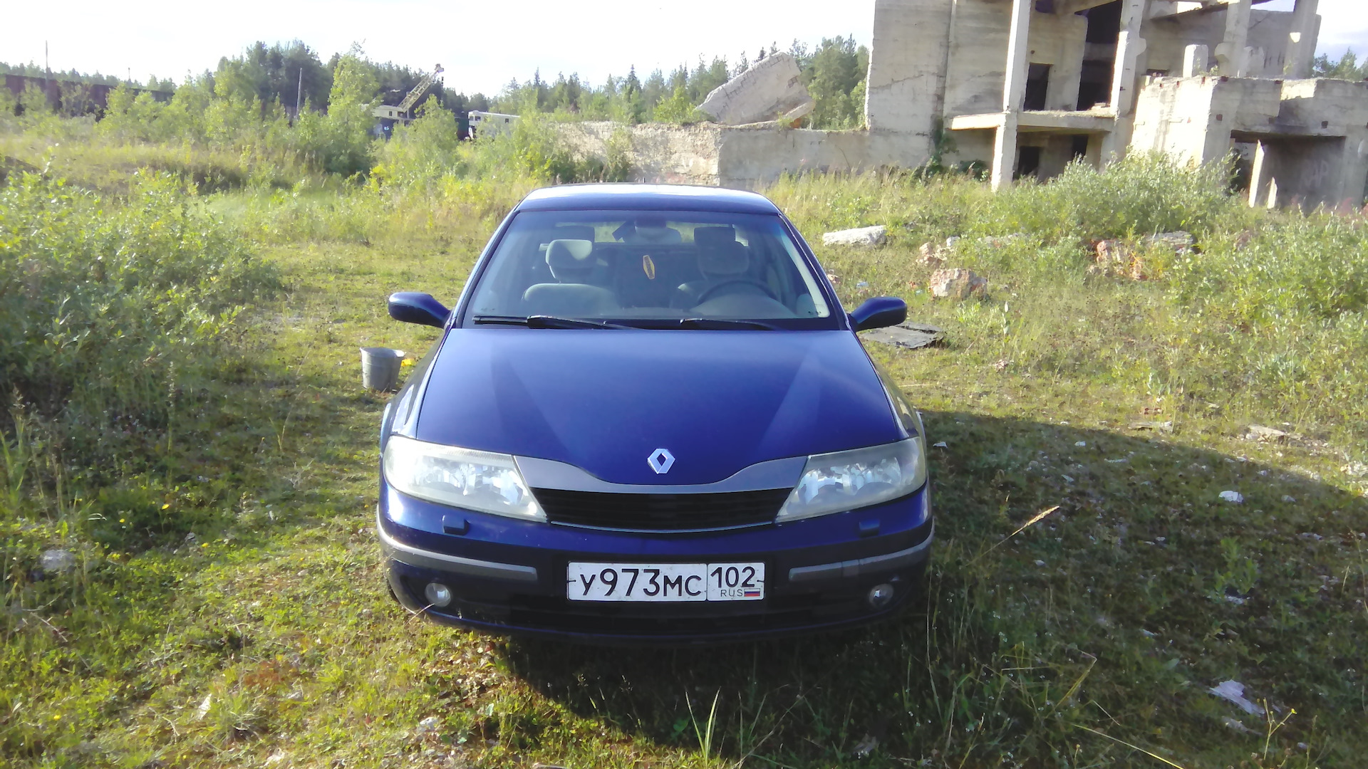 Рено лагуна 2 драйв 2. Форд фокус синий 2000. BYD 2000 года. Ford Felicia curier тюнинг.