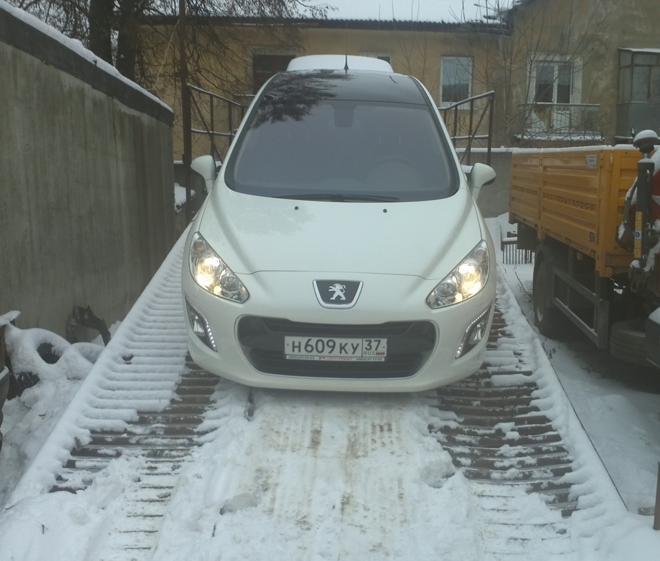 Хлипкая псевдозащита — Peugeot 308 (1G), 1,6 л, 2011 года | другое | DRIVE2