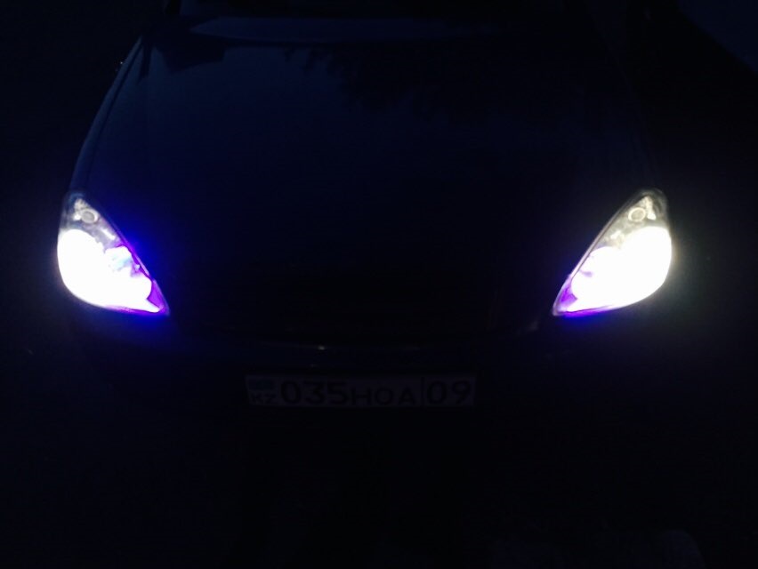 Заменил лампы ближнего света. — Lada Приора универсал, 1,6 л, 2010 года ...