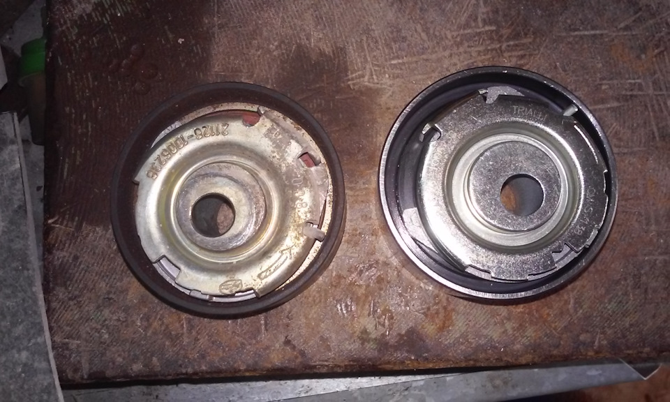 Замена натяжного ролика и шестерни ГРМ — Lada Приора универсал, 1,6 л ...