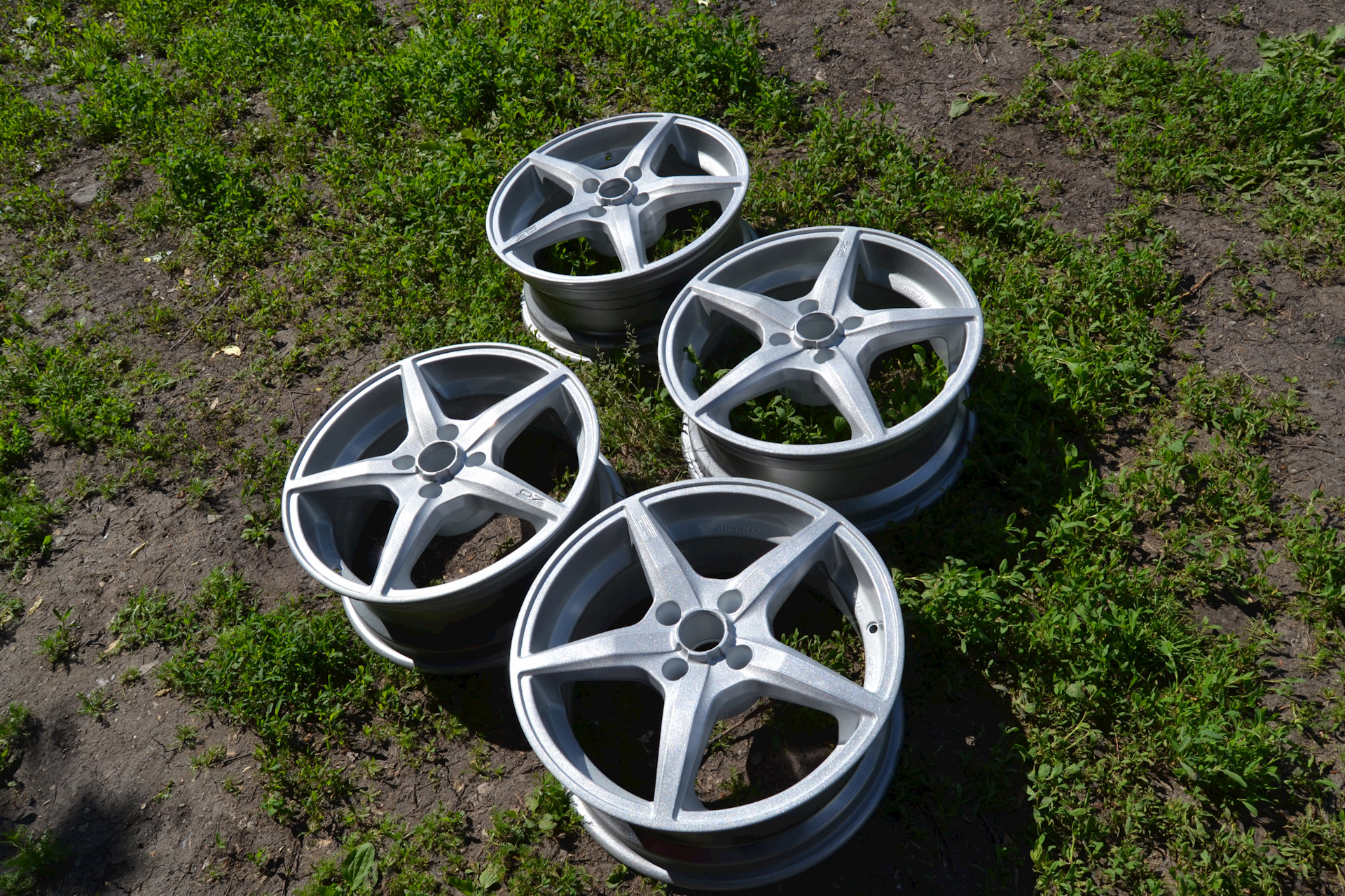 R17. Oz Racing Canova r17. Диски oz r17. Oz диски Racing Canova 17. Колеса oz Racing r17.