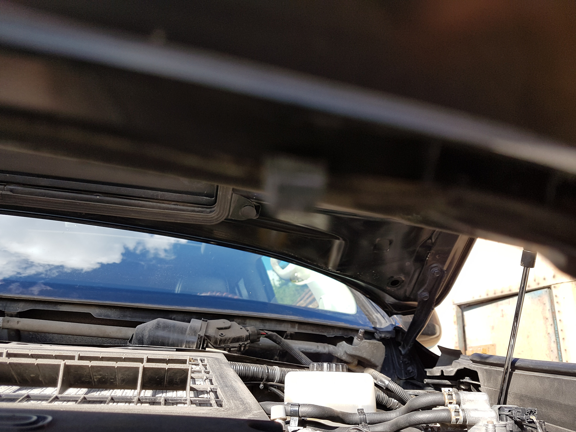 Щетки стеклоочистителя lexus lx570. Задний дворник ленд крузер 200. Дворники крузак 200. Дворники крузак 200. Щетки стеклоочистителя lexus lx570.