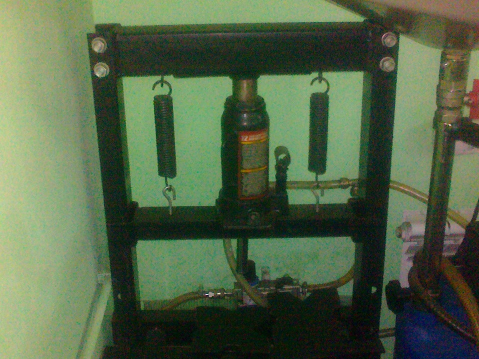 Пресс — УАЗ 2206, 2,4 л, 2002 года | другое | DRIVE2