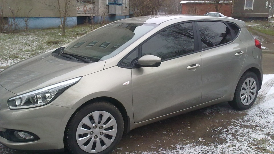 Sirius silver kia ceed