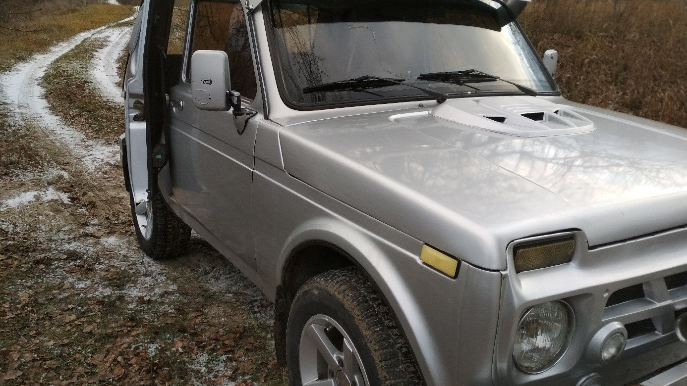 Продажа Lada 4x4 3D 2003 (бензин, МКПП) — с историей обслуживания —  DRIVE2.RU