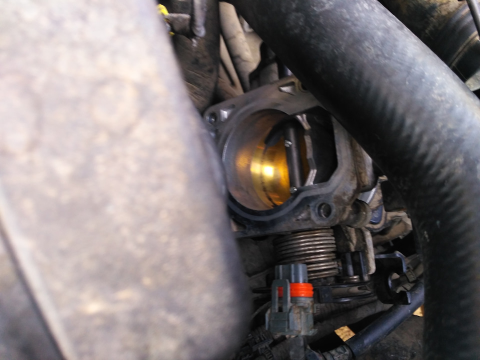 Чистка дроссельной заслонки — KIA Pro_Ceed, 1,6 л, 2008 года | своими ...