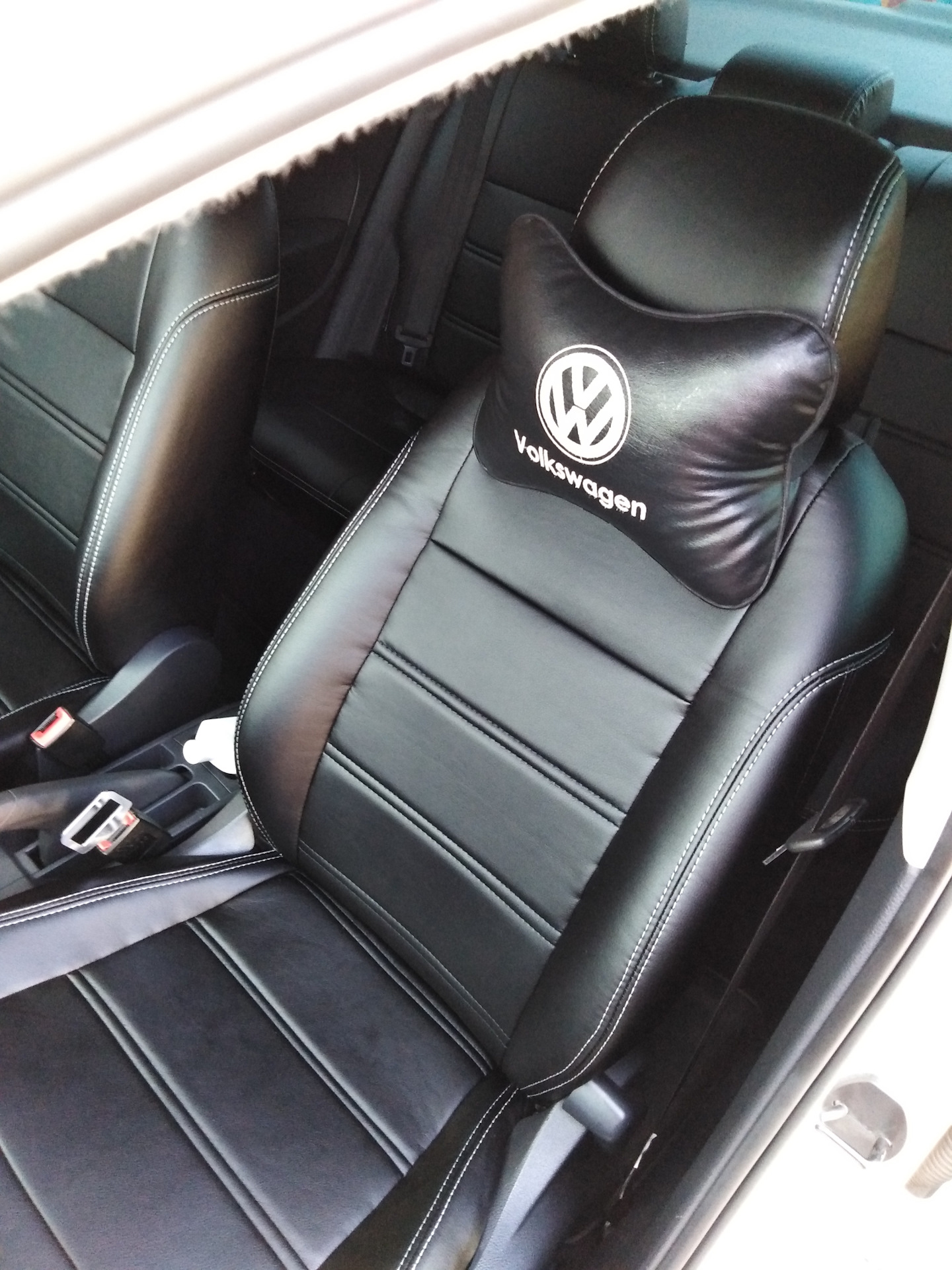 фольксваген поло коричневый салон. сумка polo videng кожаная. кожаная куртка с поло мужские. фольксваген поло кожаный салон. поло кожа.