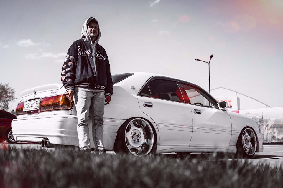 Toyota Crown s150 stance