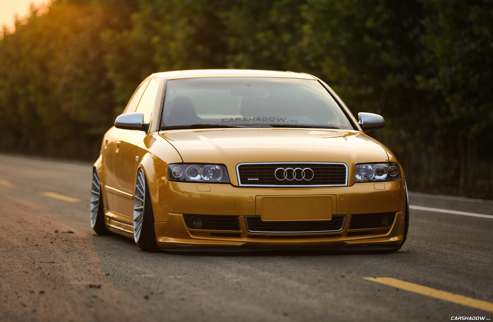 6 b 4 5. Audi a4 b6 stance. Ауди а4 б6 стенс. Audi a4 b6 Tuning. Audi a4 b6 quattro Tuning.