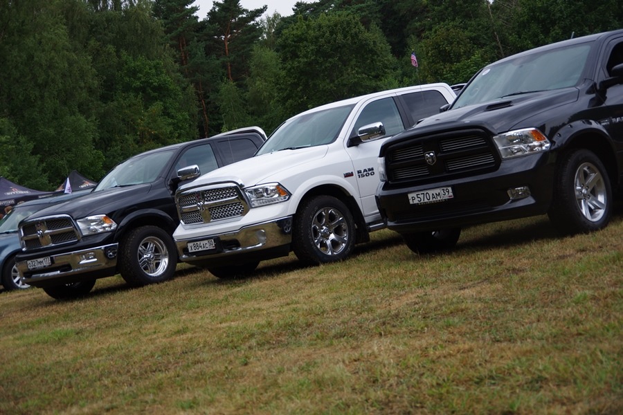 Рам клуб. Dodge Ram Evolution. Додж рам Эволюция. Додж рам клуб мероприятия. Russian dodge Ram Club American Spirit.