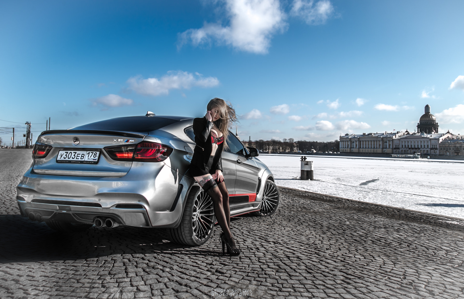 BMW x6 girl