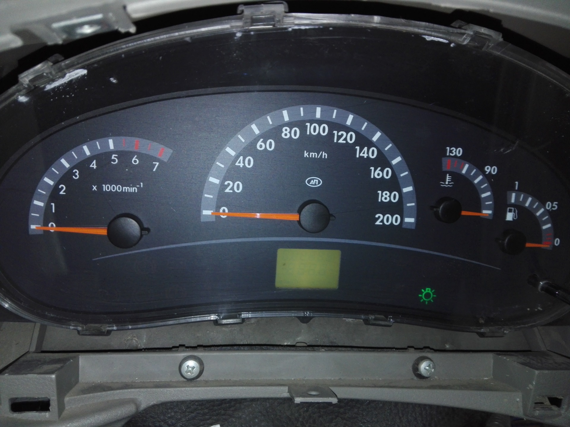 Замена лампочек в щитке и пересвет — Lada Калина хэтчбек, 1,4 л, 2008 ...