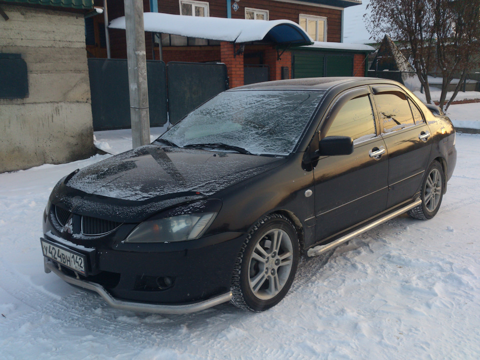 Lancer 9 в антихром. Лансер 9 в гараже. Mitsubishi Lancer 9 простой.