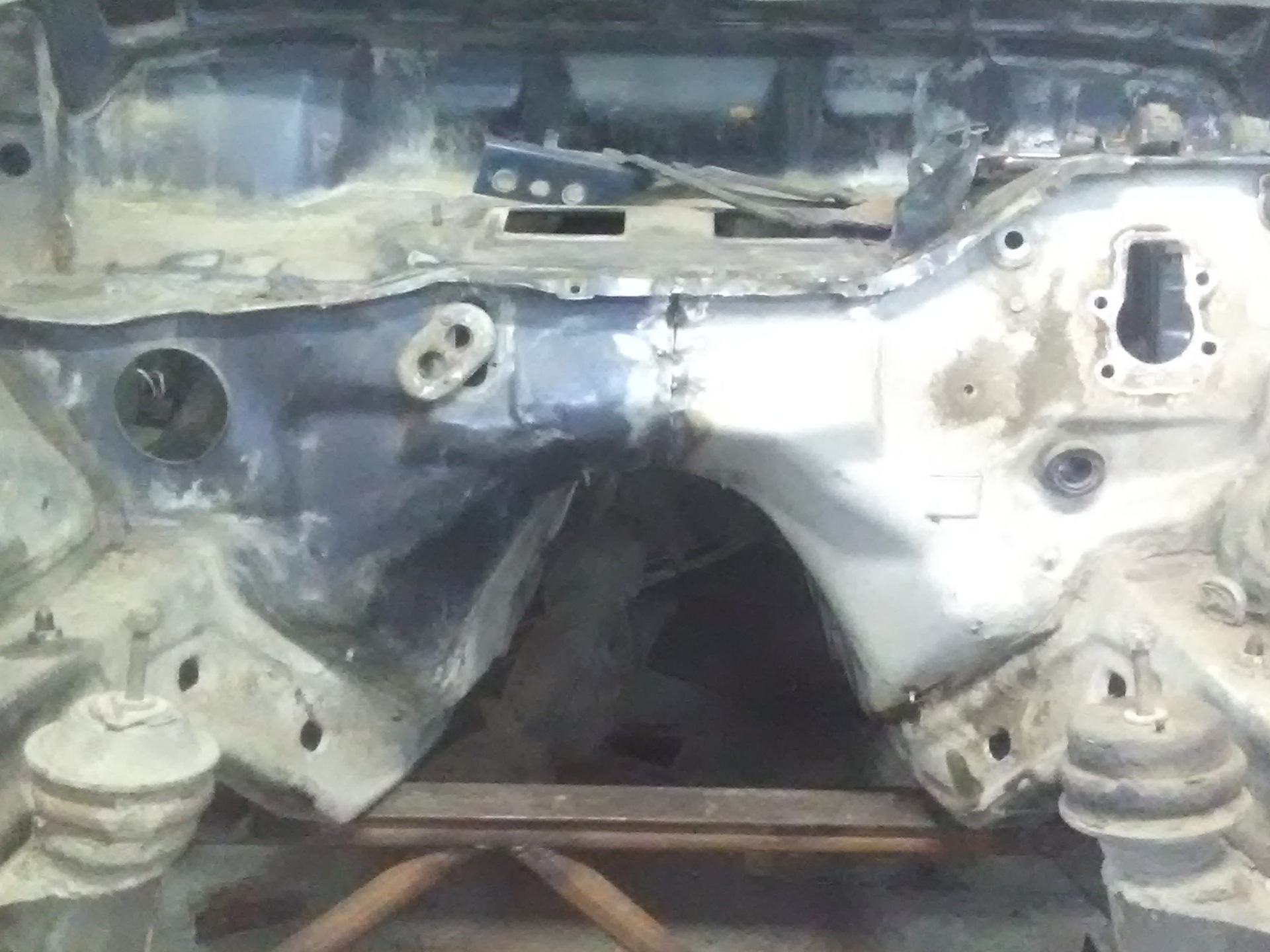 Кузовные работы. Форд Скорпио. Что то уже вырисовывается. — Ford ...