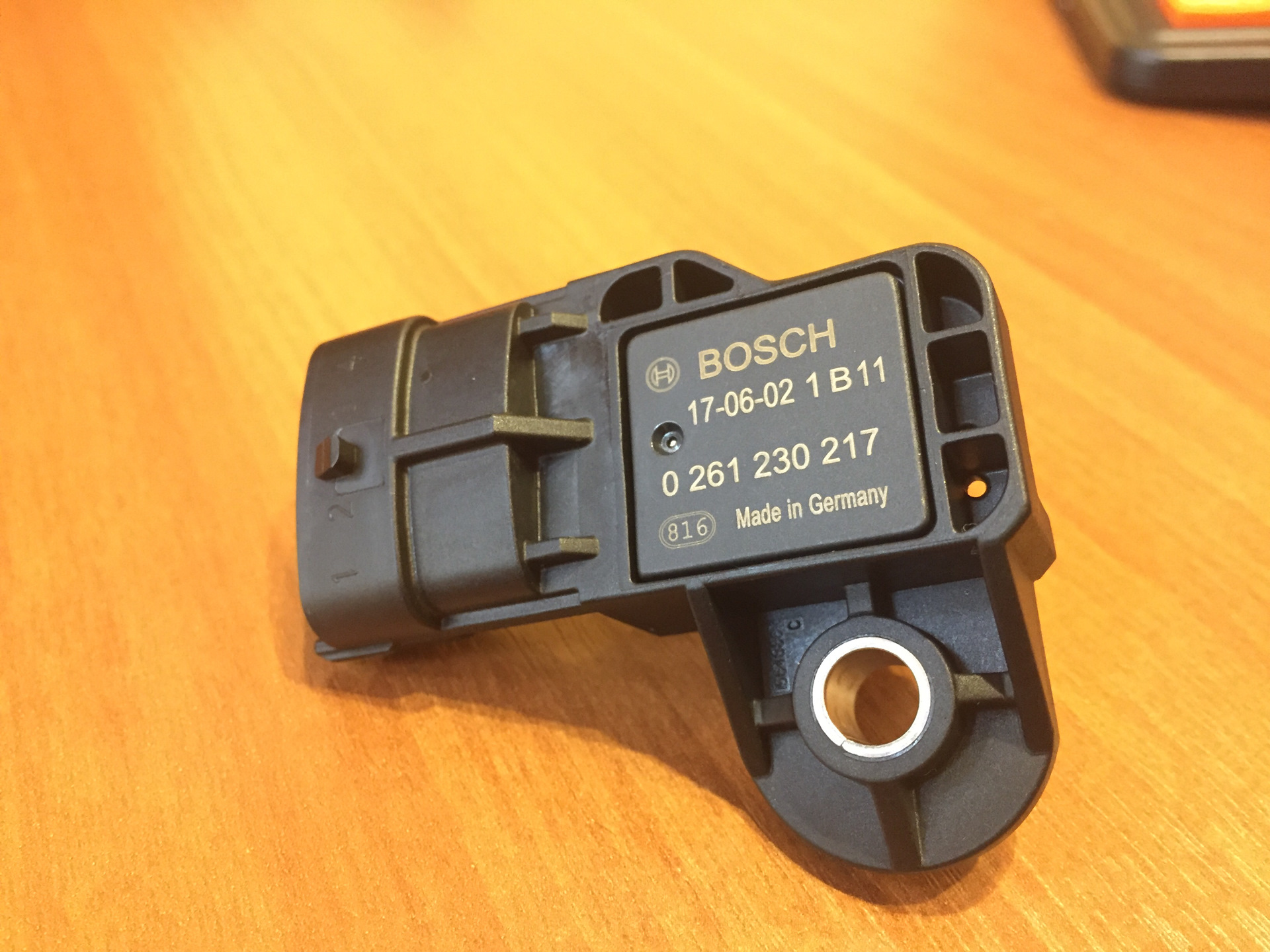 Датчик bosch. Датчик 0 261 230 217 УАЗ Патриот. ДАД Bosch 0 261 230 217. Бош 261 230 217. 0 261 230 217 Bosch УАЗ.