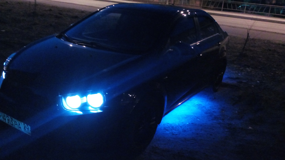 подсветка в ноги ! НЕТ В ЗЕМЛЮ )) — Chevrolet Aveo Sedan (2G), 1,6 л ...