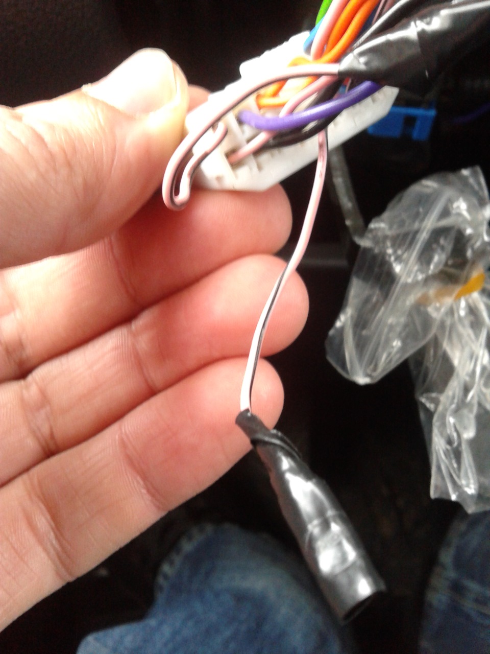 Переподключил работу ПТФ от габаритов киа рио 3 — DRIVE2