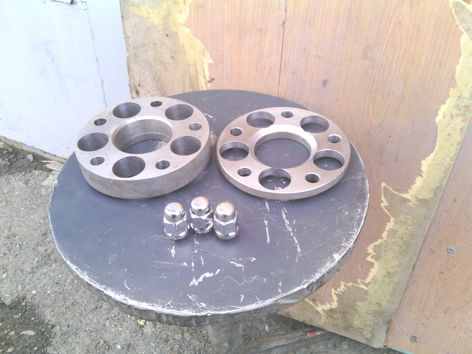 Чертеж проставок под фордовские диски с вылетом (et) 52,5мм на Волгу ...