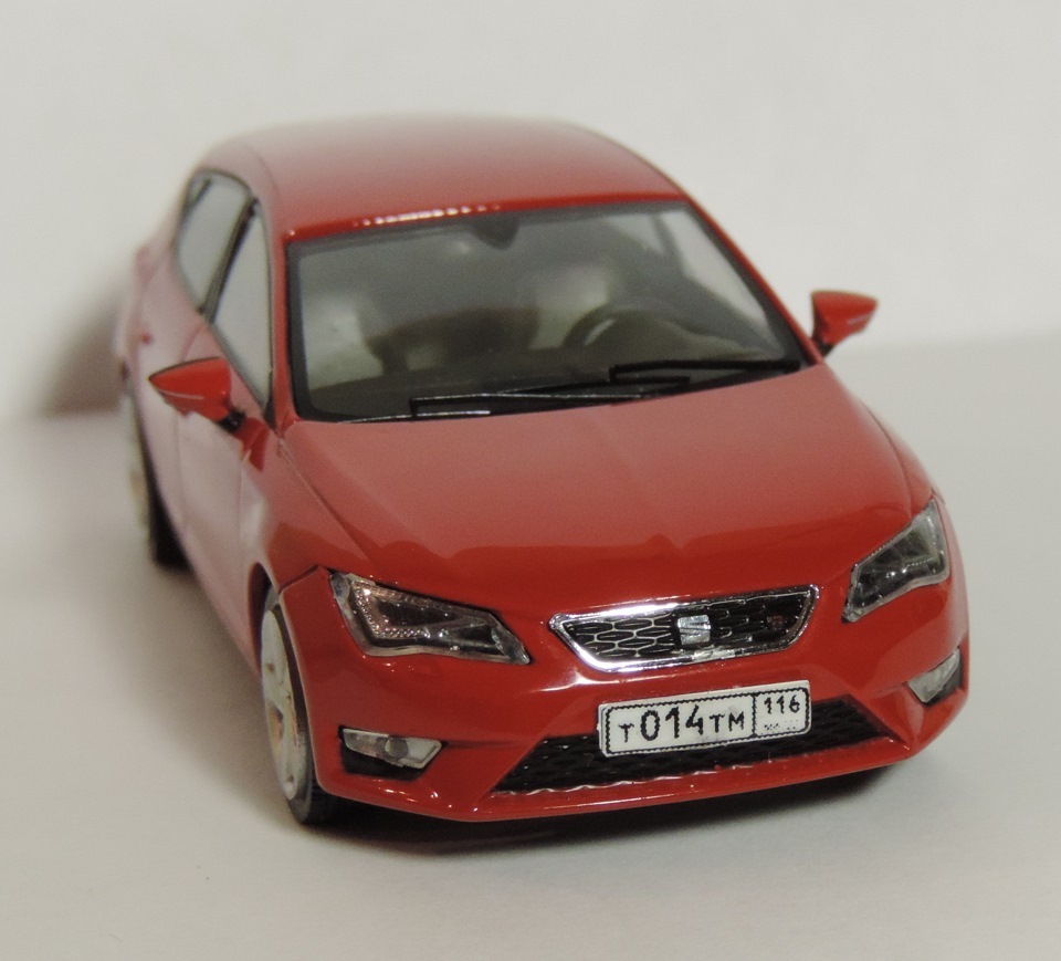 Модель 1 2 3. Seat Leon 1/43.