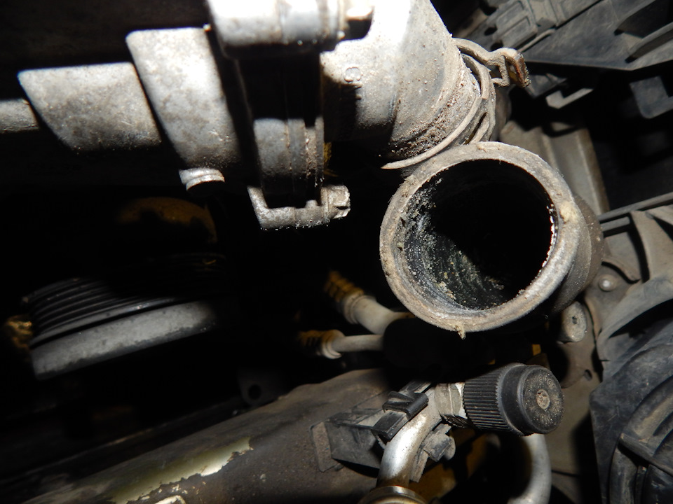 Я пригласил вас, господа, с тем, чтобы сообщить вам пренеприятное ...