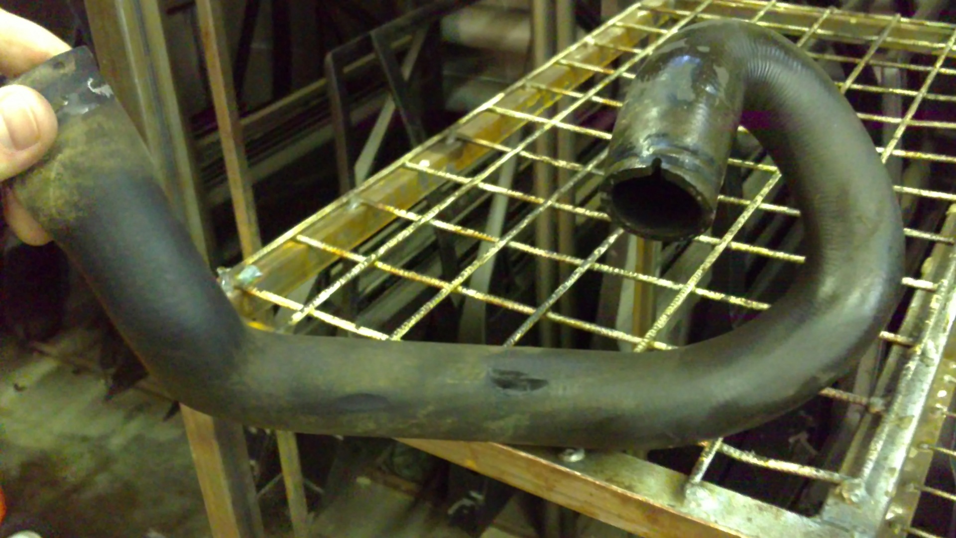 замена нижнего патрубка. нижний патрубок радиатора лтз 65. Peugeot 406 нижний патрубок радиатора. замена нижнего патрубка. Vw golf 5 патрубок радиатора нижний.