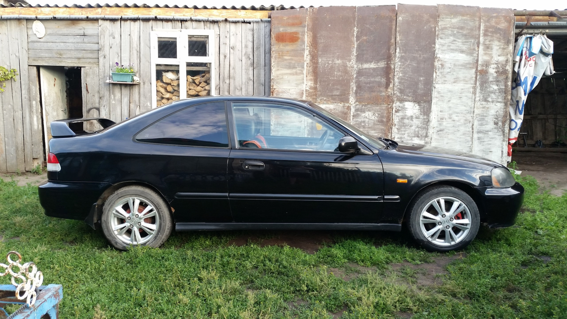 Honda Civic Coupe (6G) 1.6 бензиновый 2000 | 