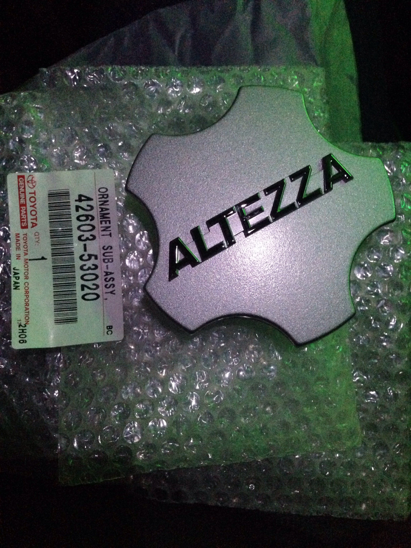 Шильдик на диск Altezza — Toyota Camry (XV20), 2,2 л, 1996 года ...