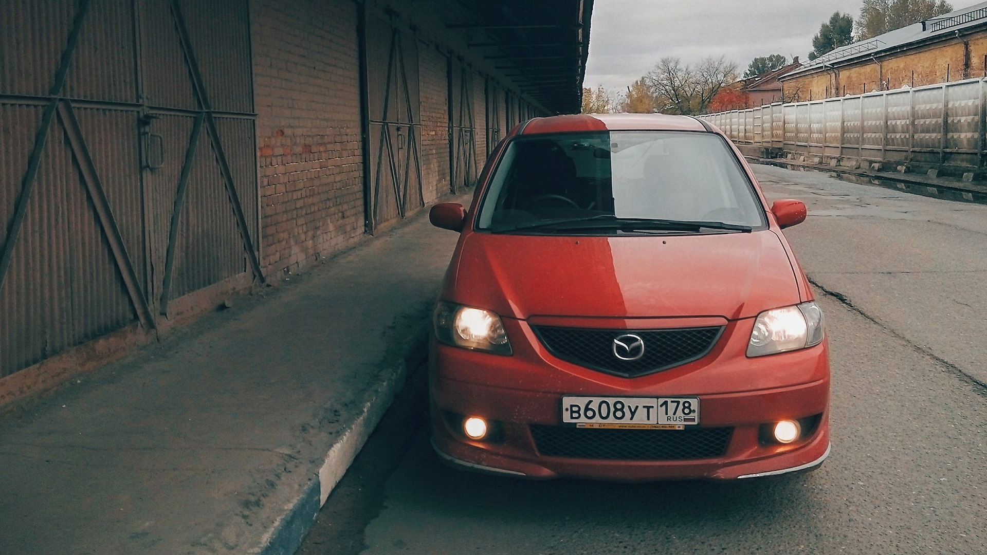 Mazda MPV II 2.3 бензиновый 2003 | Пожарная машина на DRIVE2