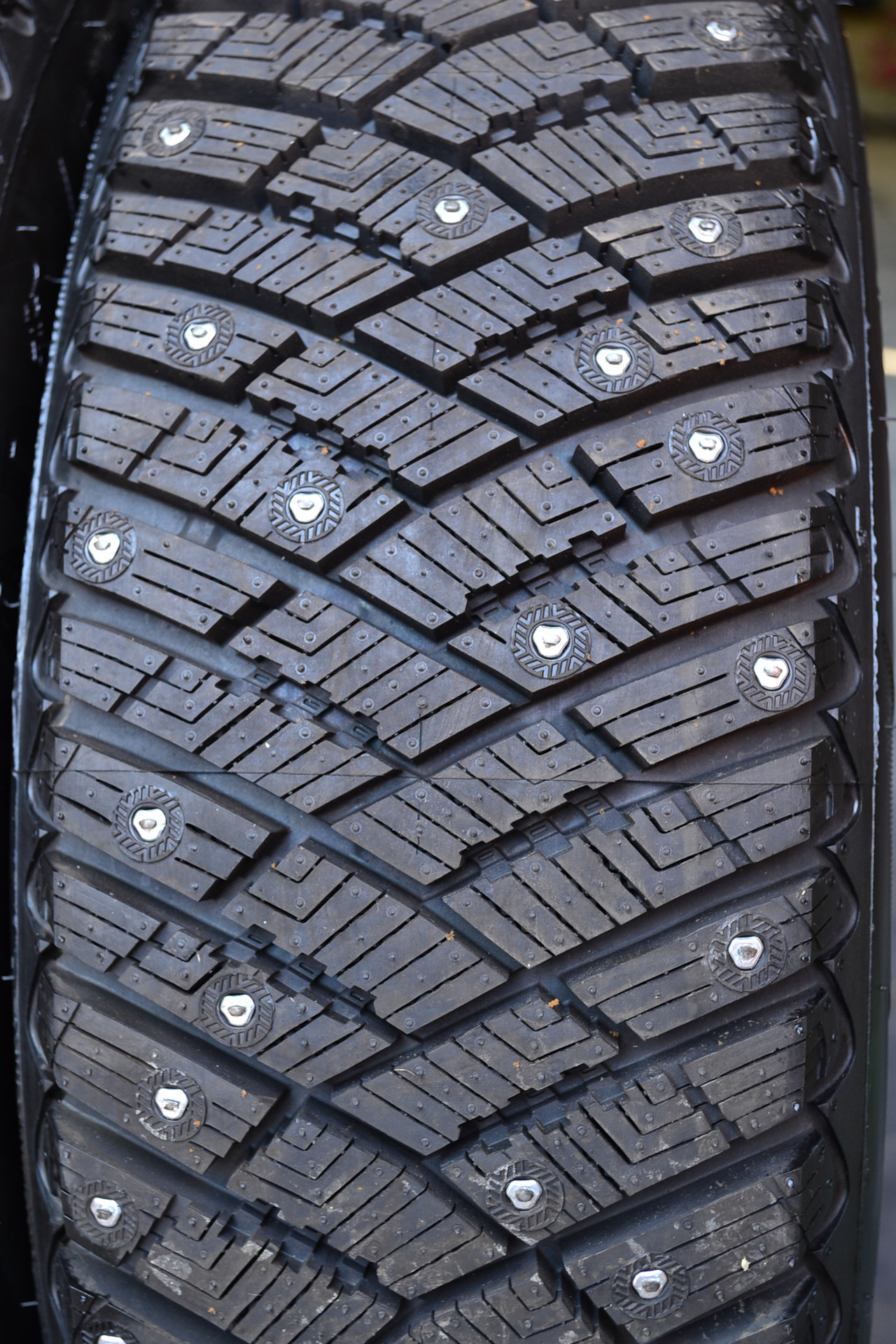 Резина goodyear шипы. Goodyear ULTRAGRIP Ice Arctic SUV 225/60 r17 103t XL. Goodyear Ice Arctic. 235/65 R18 Goodyear ULTRAGRIP Ice Arctic SUV 110t XL LD-stud. Goodyear ULTRAGRIP Ice Arctic шип.