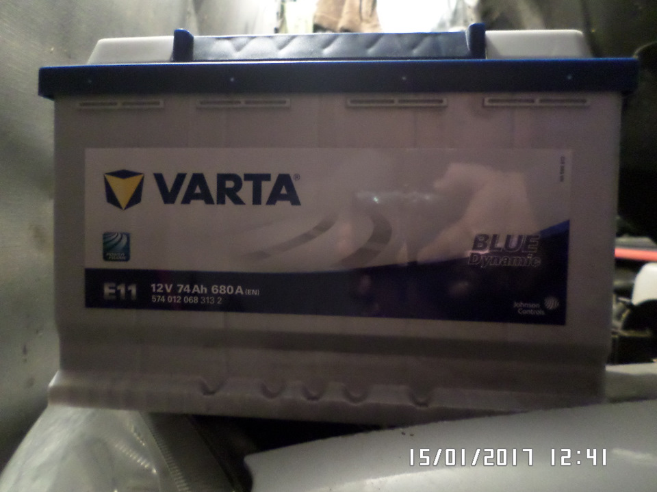 VARTA BLUE Dunamic 12V 74Ah 680A — Opel Vectra C. Found on photo: 5740120683132