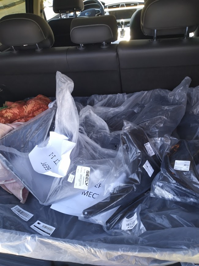 1500. Органайзер, брызговики и USB провод для регистратора. — Geely ...