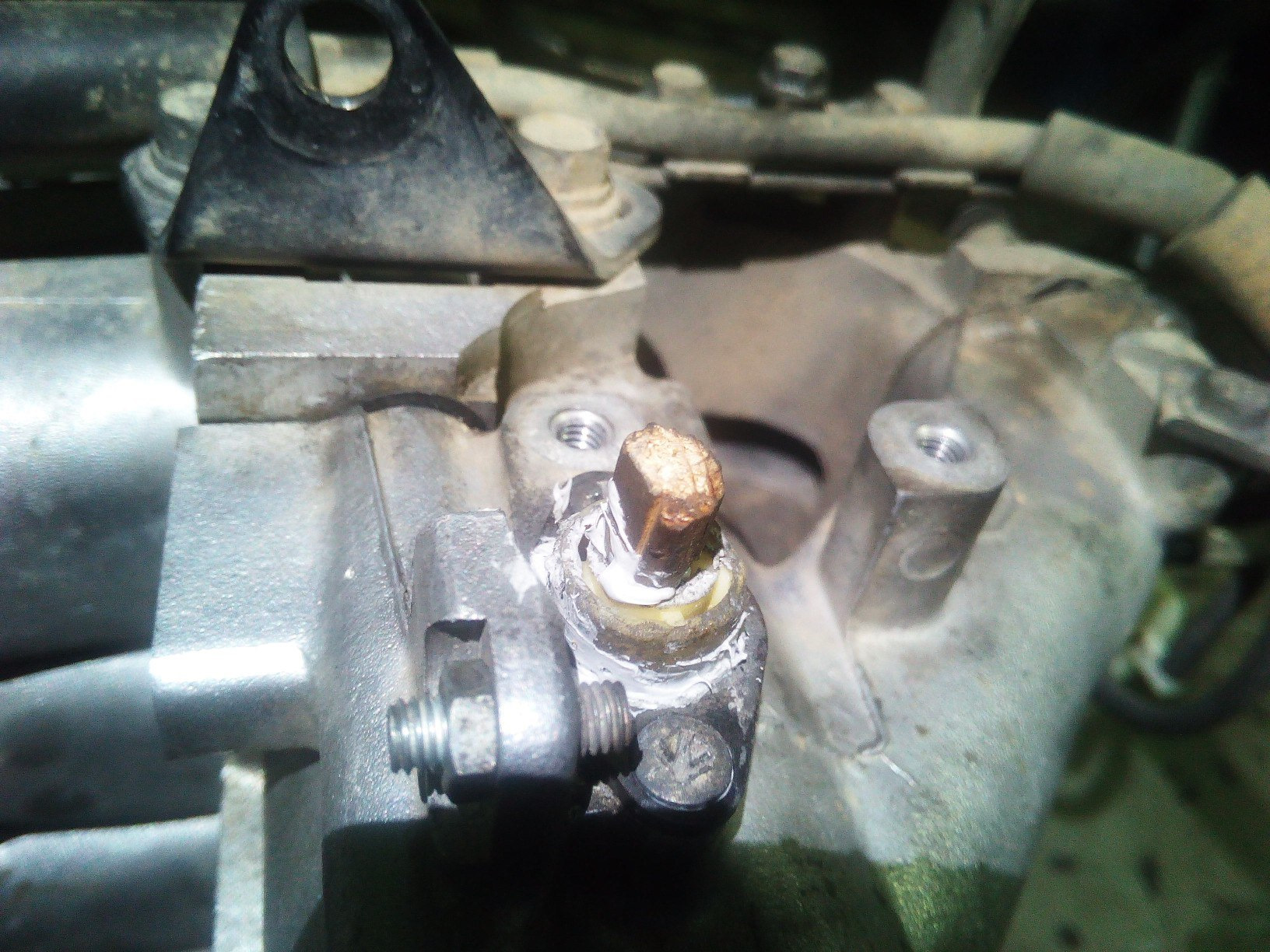 Заслонки впускного коллектора 6g75. Паджеро подсос воздуха. Паджеро 4 3. Паджеро подсос воздуха. Паджеро подсос воздуха.