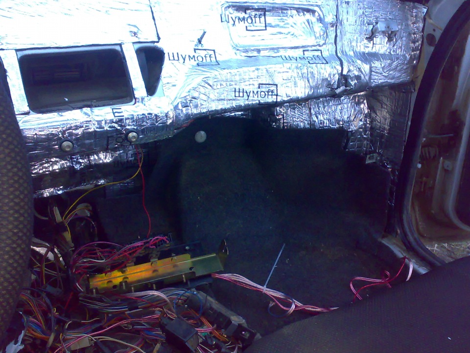 проклейка панели (часть 2) — Lada 21103, 1,5 л, 2002 года | тюнинг | DRIVE2