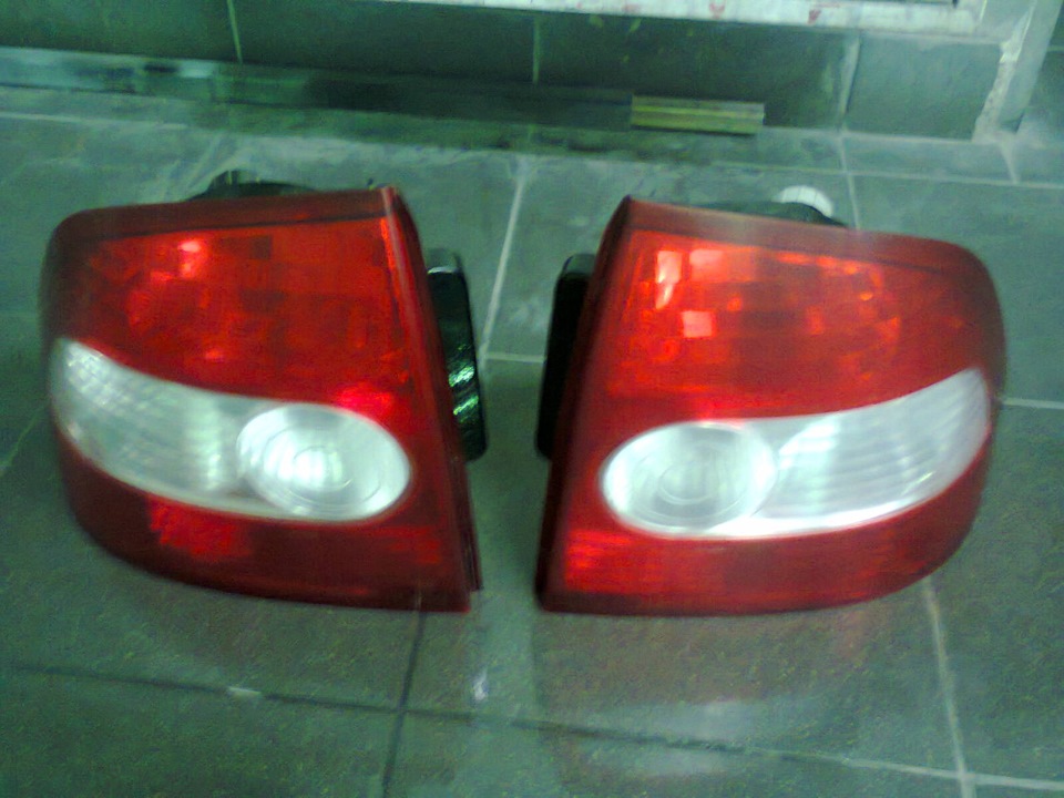 Притонировал задние фонари — Lada Приора седан, 1,6 л, 2008 года ...
