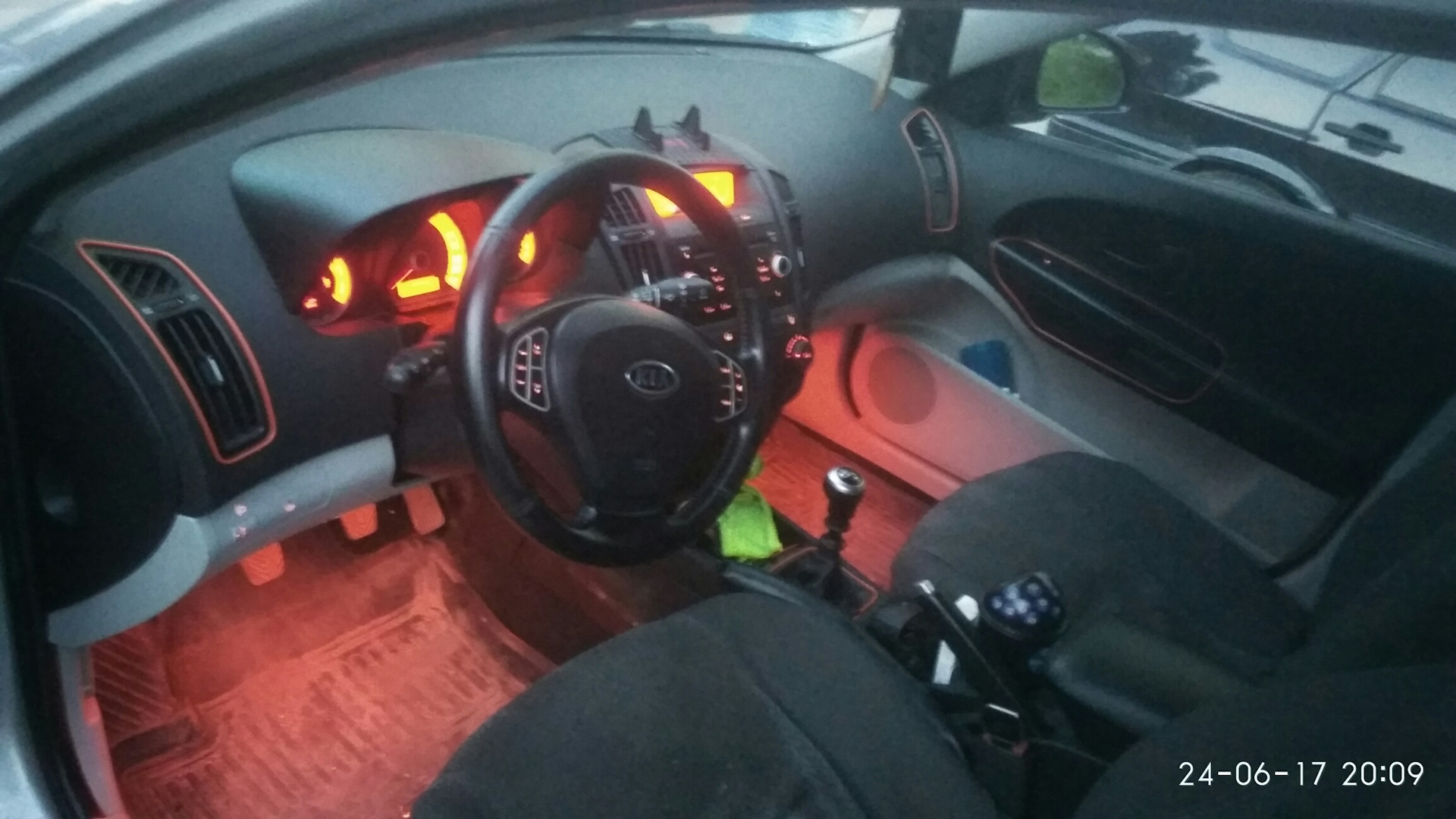 Подсветка ног под музыку — DRIVE2