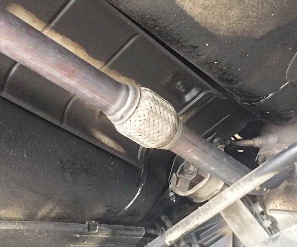 Заменил гофру глушителя — Lada Калина Универсал (2G), 1,6 л, 2015 года ...