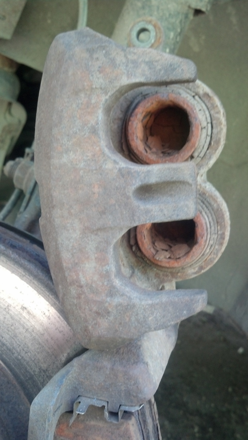 Почему то подклинивают тормоза? — Subaru Forester (SF), 2 л, 1998 года ...