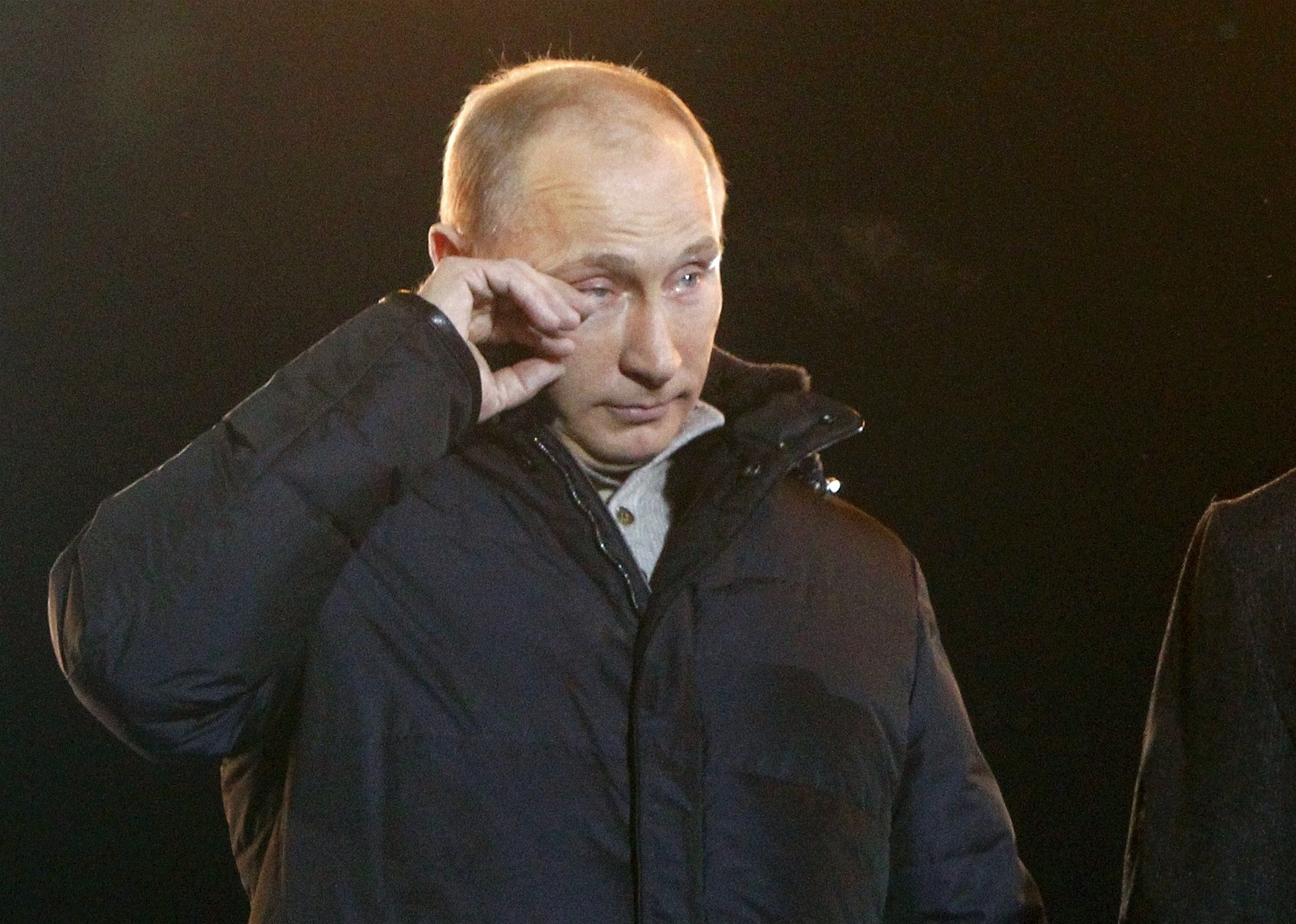 Путин плачет 2012