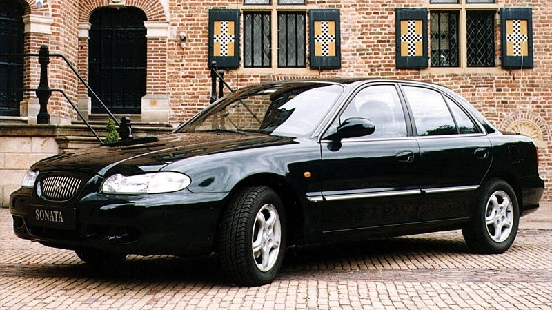 Поколения хендай соната фото Hyundai Sonata III (Y3) 2.0 бензиновый 1998 седан на DRIVE2