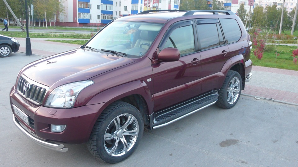 Красный прадо 120. Toyota Land Cruiser 120 бордовый. Toyota Land Cruiser Prado, 2008 ,бордовый. Тойота Прадо 120 вишневый. Прадо 120 бордовый.