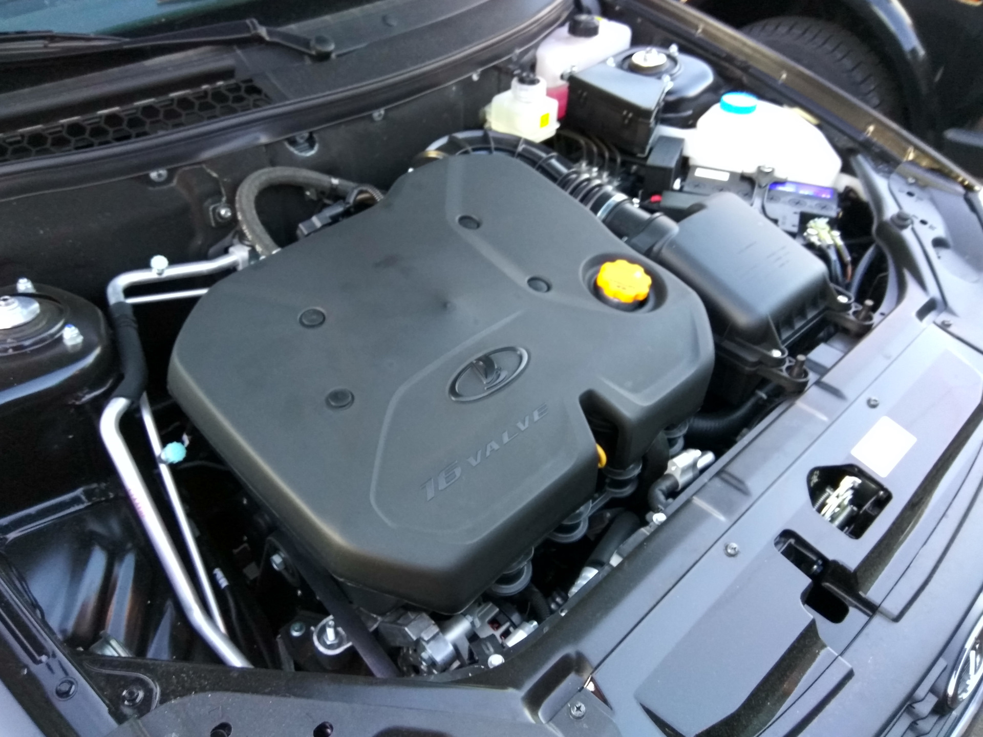 шум двигателя приоры