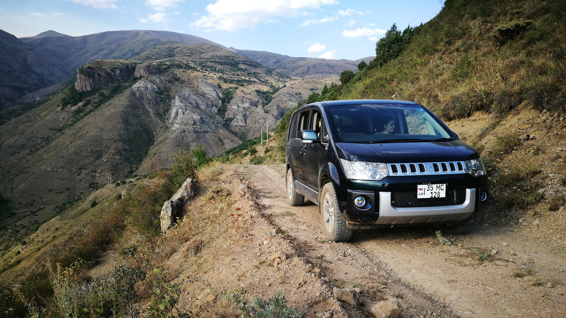 Delica d 5. Делика д5 Джаспер. Mitsubishi Delica d5. Делика д5 офф роуд.