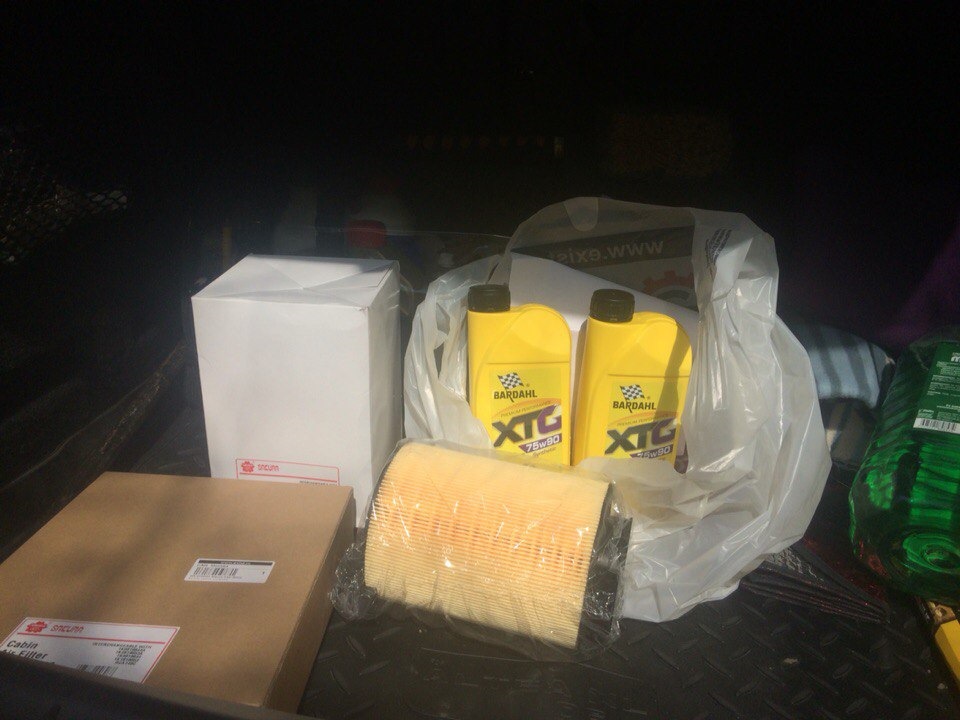 Замена воздушного и салонного фильтра — SEAT Altea XL, 1,6 л, 2008 года ...