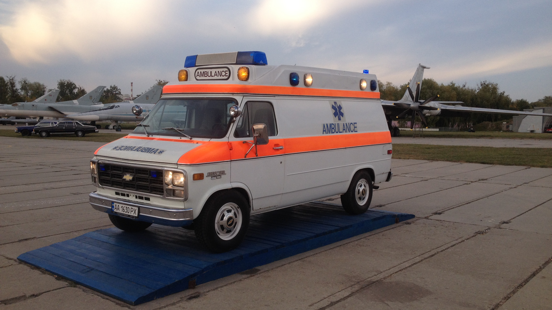 Chevrolet 2001 Ambulance