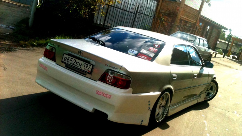 Сколько фреона в toyota chaser