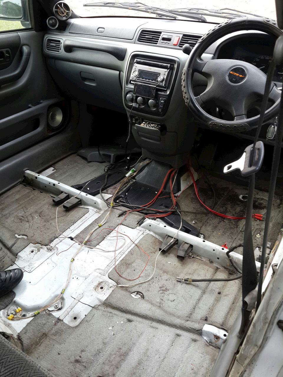 Мокрые полы — Honda CR-V (RD1/RD2), 2 л, 1997 года | наблюдение | DRIVE2