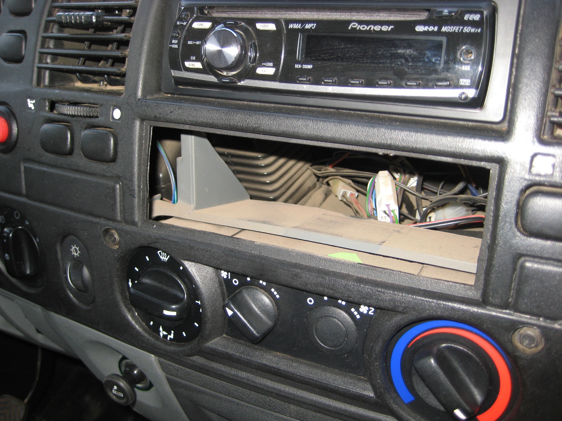 Установка полки — ГАЗ Газель, 2,4 л, 2008 года | аксессуары | DRIVE2