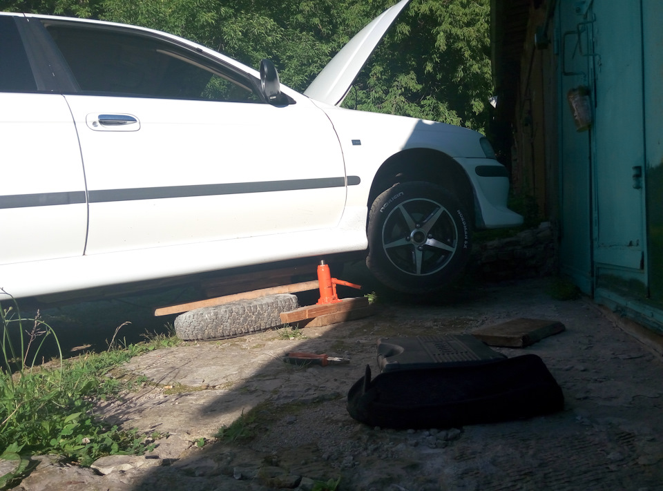 Фото в бортжурнале Nissan Sunny (B15)