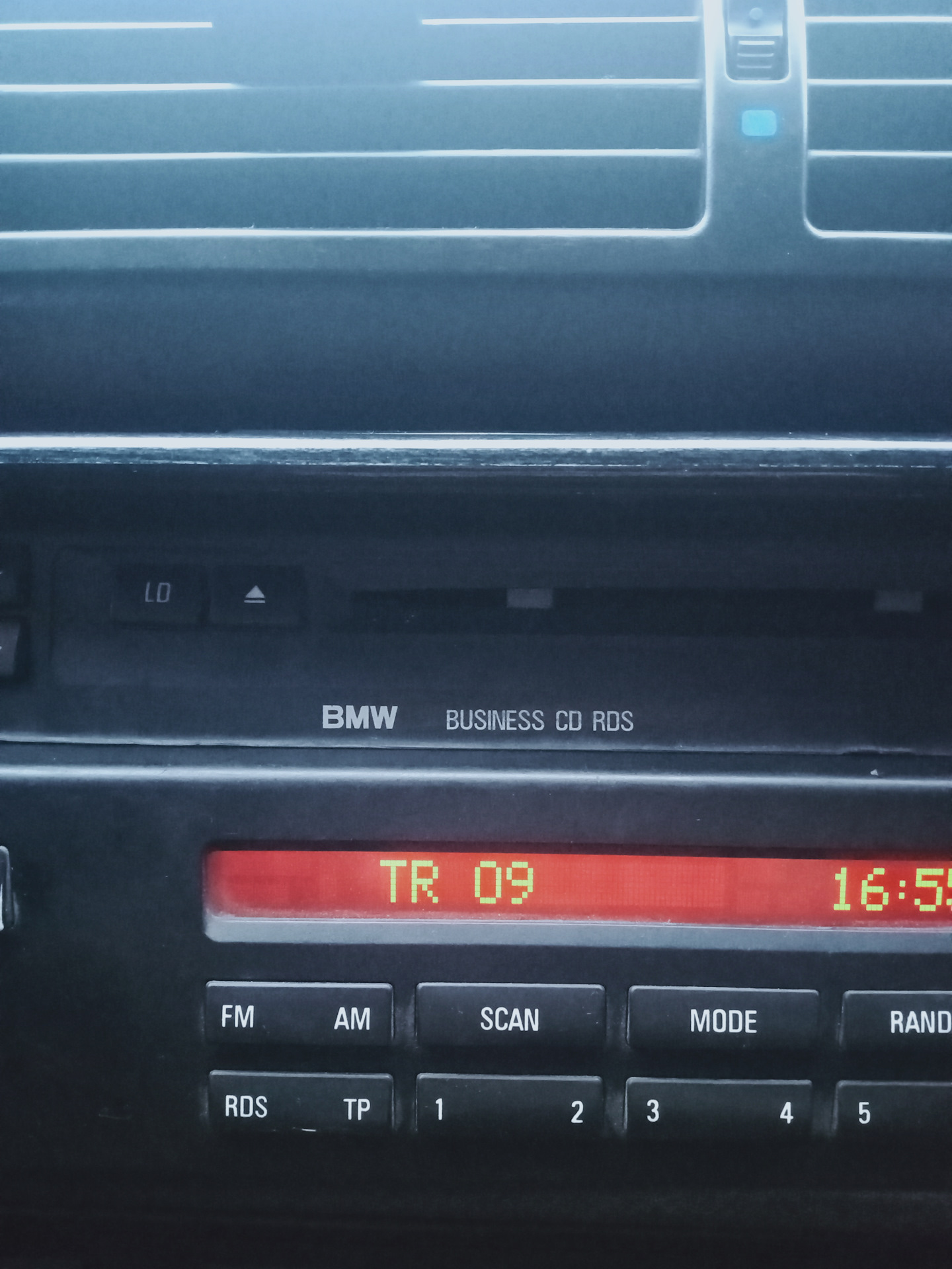 Aux в штатное головное устройство бмв е39 — BMW 5 series (E39), 2 л ...