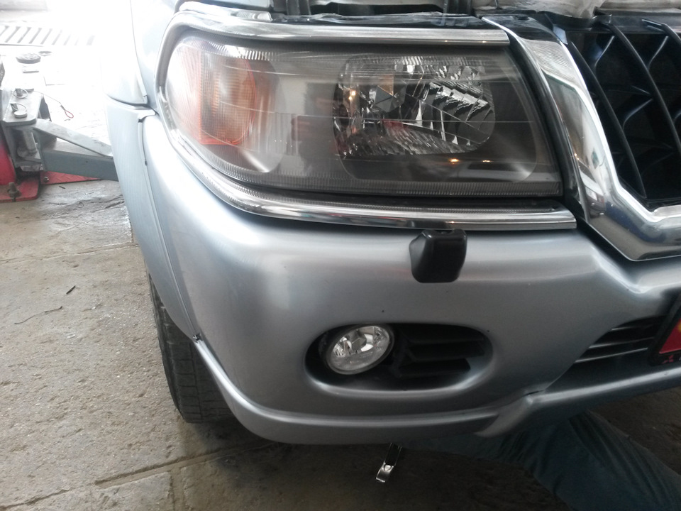 Полирнули фары. — Mitsubishi Pajero Sport (1G), 2,5 л, 2004 года ...